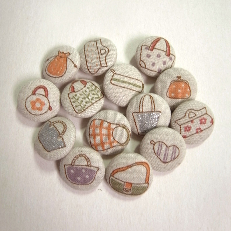 BAGS SET 14 assorted light beige Fabric covered Handmade buttons 22mm Japan linen